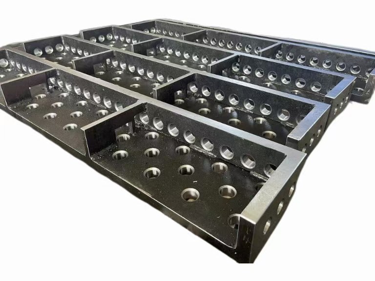 Lo que realmente hace que la mejor mesa para soldar sea acero o hierro fundido